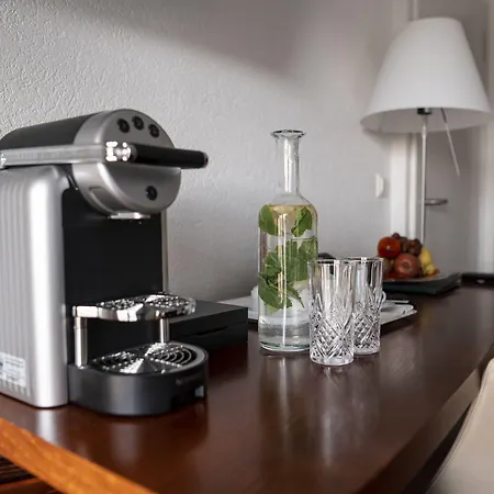 Отель Swiss La Couronne