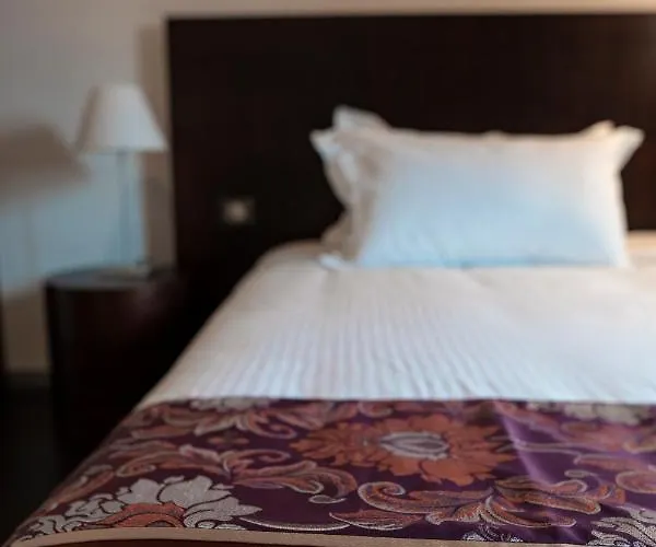 Swiss La Couronne 3*